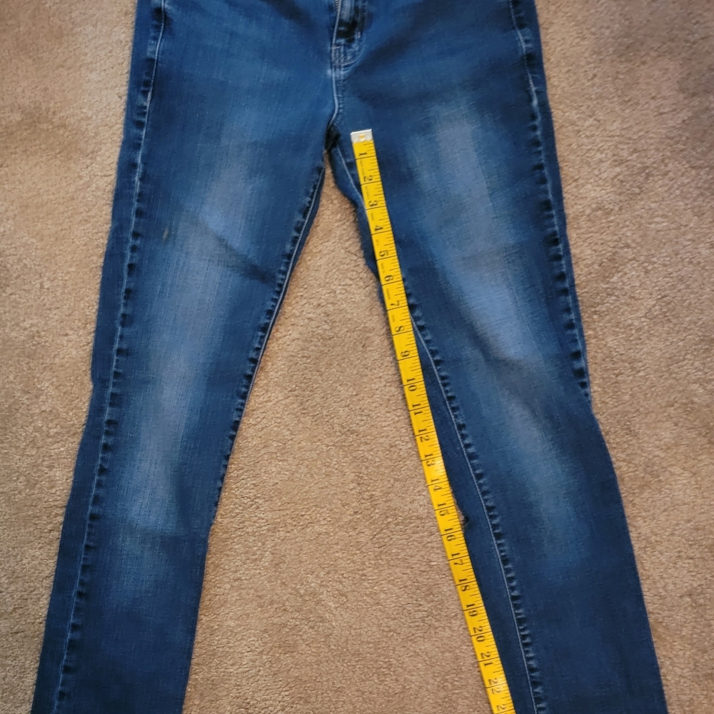 Buffalo Bill Britton Faith Midrise Straight leg Jeans Size 27